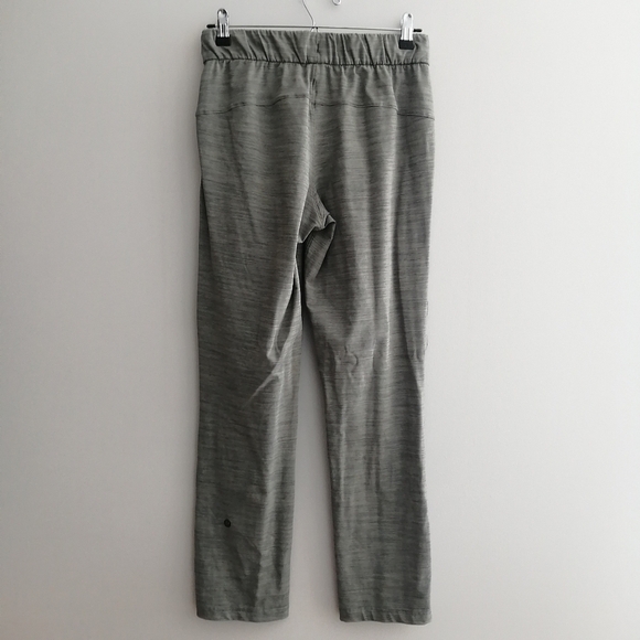 Lululemon On The Fly 28" Pants Wee Are From Space Sage Dark Olive Green 4 - Picture 3 of 16